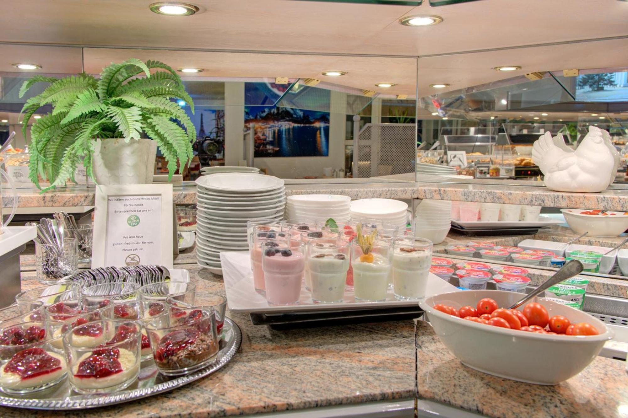 Ambassador Thecontinents Hotel Karlsruhe Ngoại thất bức ảnh