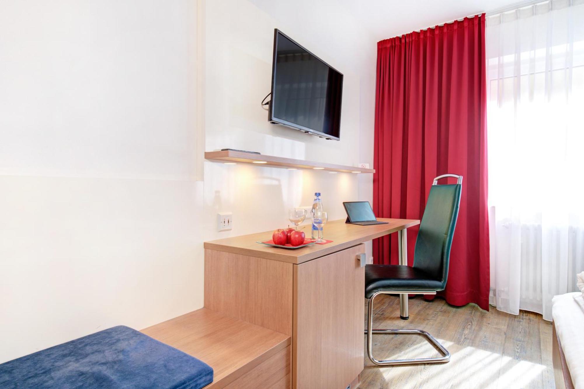 Ambassador Thecontinents Hotel Karlsruhe Ngoại thất bức ảnh